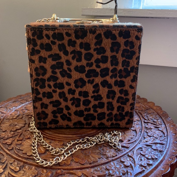 Cheetah Print Purse - Picture 1 of 3